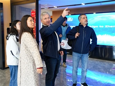 Warmly Welcome Chilean Customers To Visit Us! Warmly Welcome Chilean Customers To Visit Us!